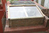 Cold frame with heating & run for hatchlings - click to enlarge